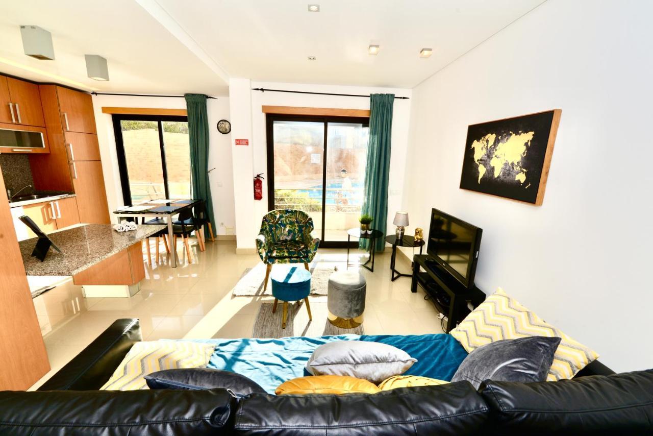 Silver - Apartment For 4 Guests 150M From Beach São Martinho do Porto Eksteriør bilde