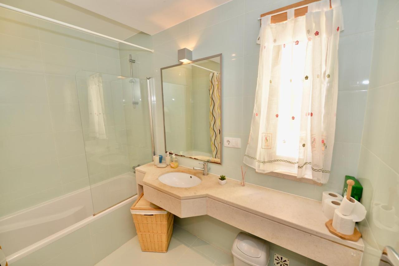 Silver - Apartment For 4 Guests 150M From Beach São Martinho do Porto Eksteriør bilde